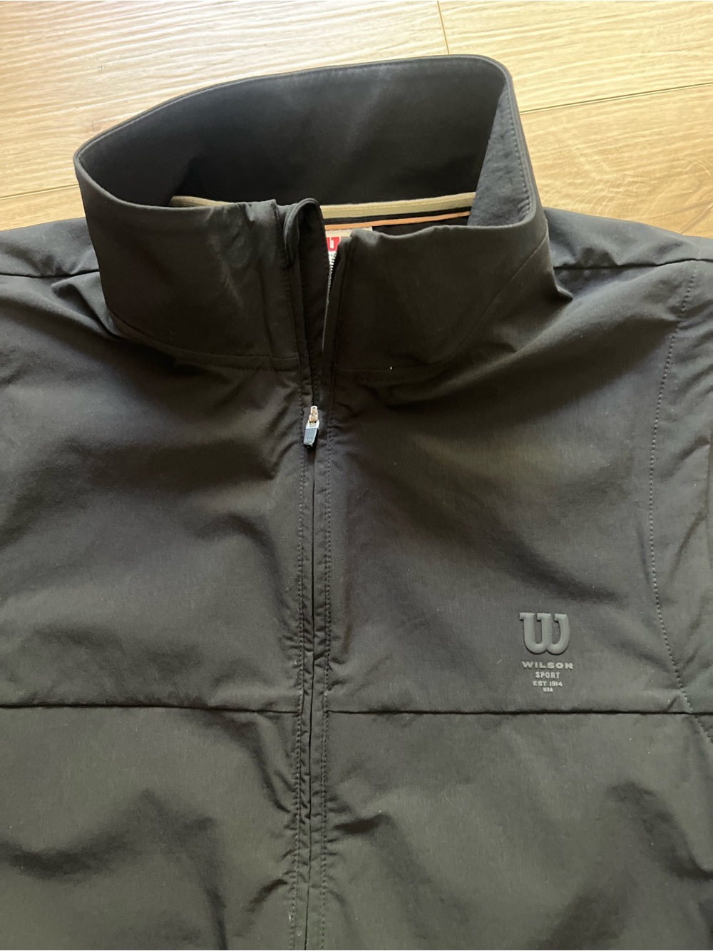 Wilson Men's Black Athletic Zip Vest - Picture 4 of 4